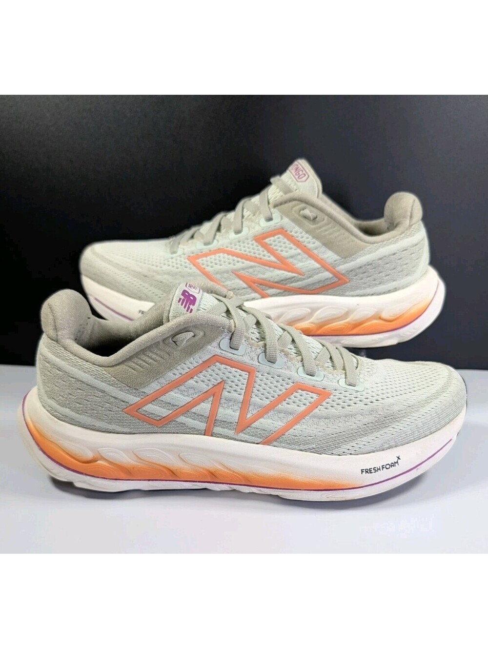 New Balance Womens 8.5 White Fresh Foam X Vongo V6 Running Shoes Stability Shoes